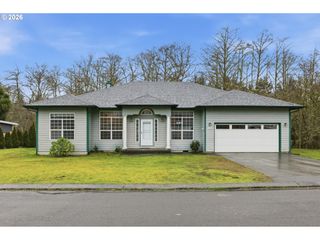 1050 PEACOCK St, Hammond, OR 97121