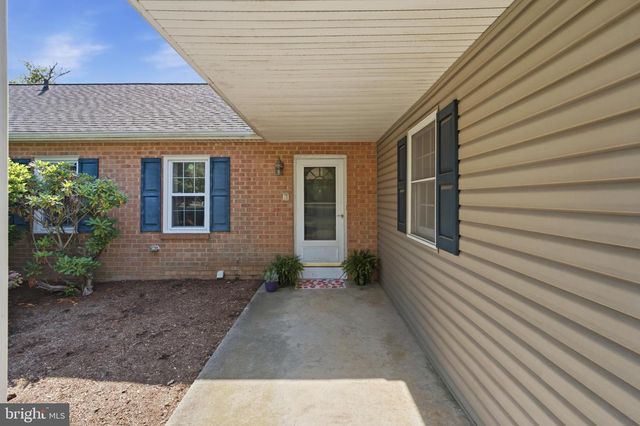 305 SAINT ANDREWS DR, Media, PA 19063