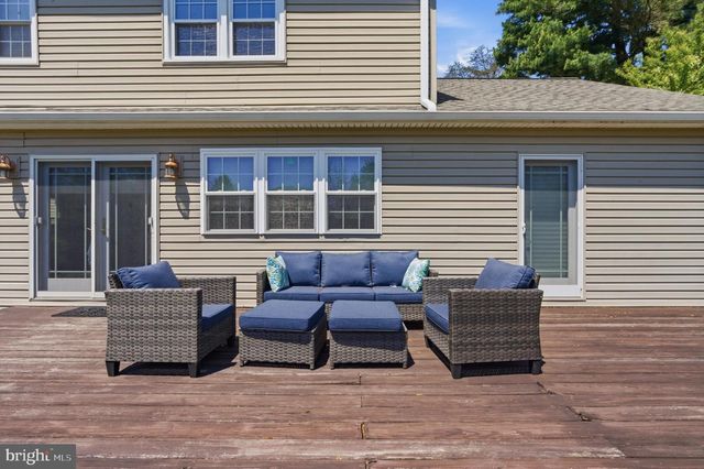 305 SAINT ANDREWS DR, Media, PA 19063