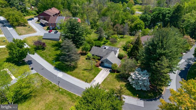 305 SAINT ANDREWS DR, Media, PA 19063