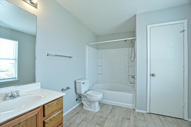 102 Blanco Woods BLVD, Elgin, TX 78621