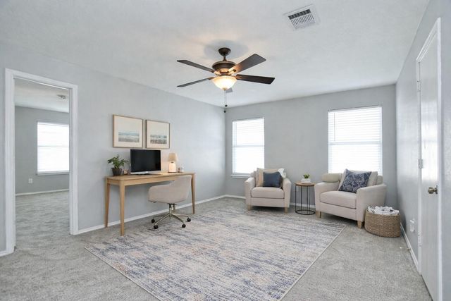 102 Blanco Woods BLVD, Elgin, TX 78621