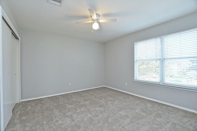 102 Blanco Woods BLVD, Elgin, TX 78621