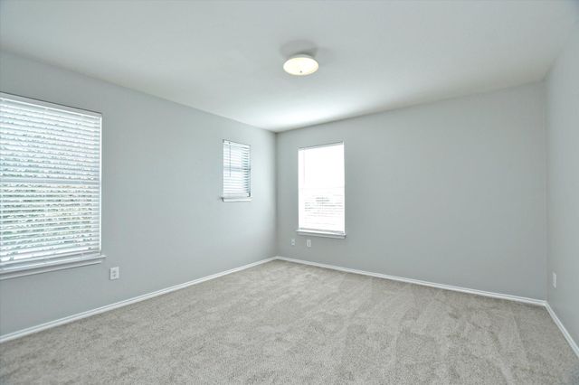 102 Blanco Woods BLVD, Elgin, TX 78621