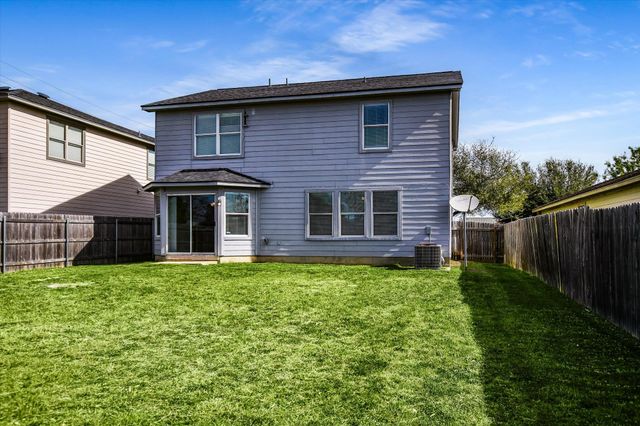 102 Blanco Woods BLVD, Elgin, TX 78621