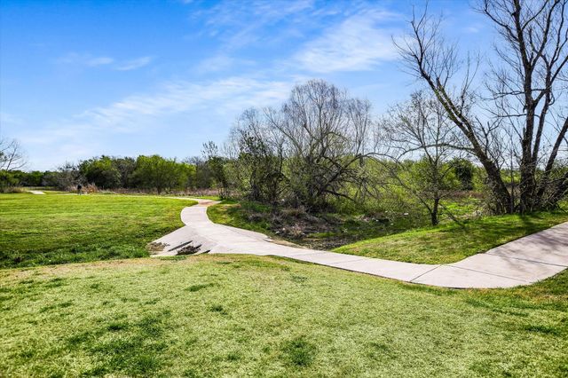 102 Blanco Woods BLVD, Elgin, TX 78621