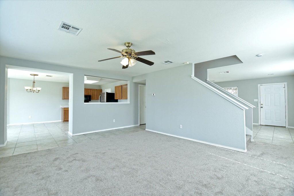 102 Blanco Woods BLVD, Elgin, TX 78621