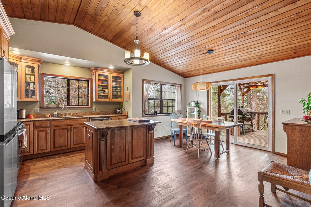 6966 W Mahogany RD, Coeur d'Alene, ID 83814 photo 6