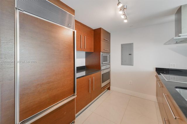495 Brickell Ave 5205, Miami, FL 33131
