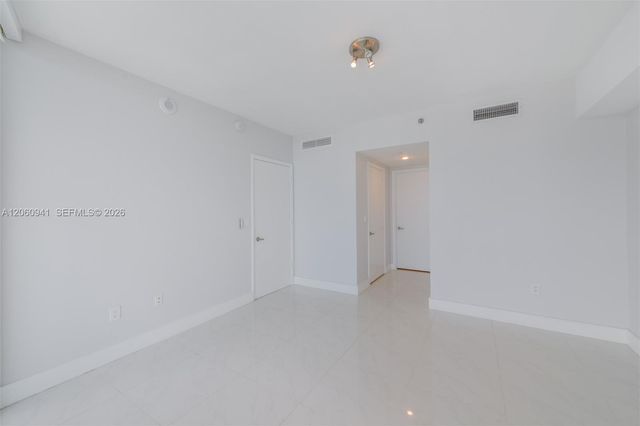 495 Brickell Ave 5205, Miami, FL 33131