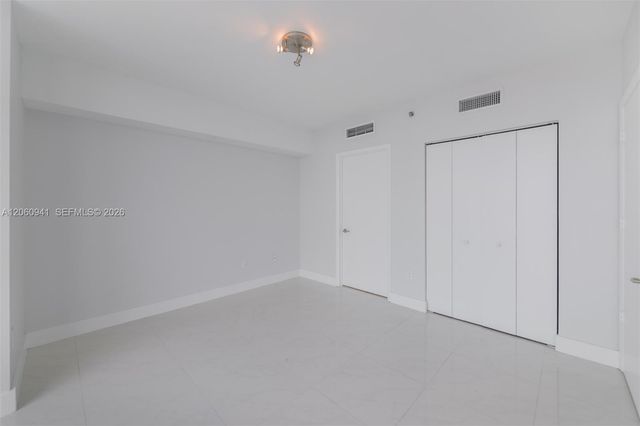 495 Brickell Ave 5205, Miami, FL 33131