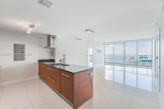 495 Brickell Ave 5205, Miami, FL 33131
