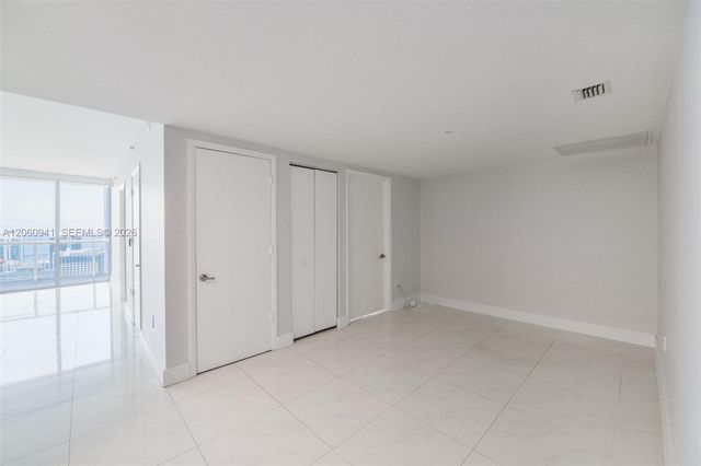 495 Brickell Ave 5205, Miami, FL 33131