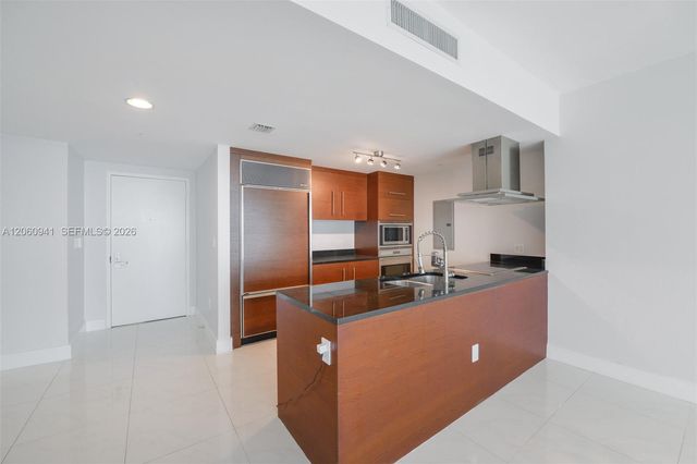 495 Brickell Ave 5205, Miami, FL 33131
