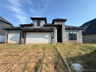 5901 E 126th Place S, Bixby, OK 74008