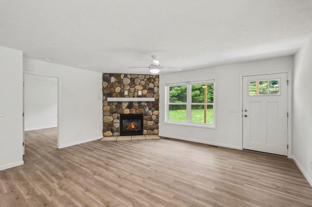 4733 Chestnut Avenue, Big Prairie Twp, MI 49337