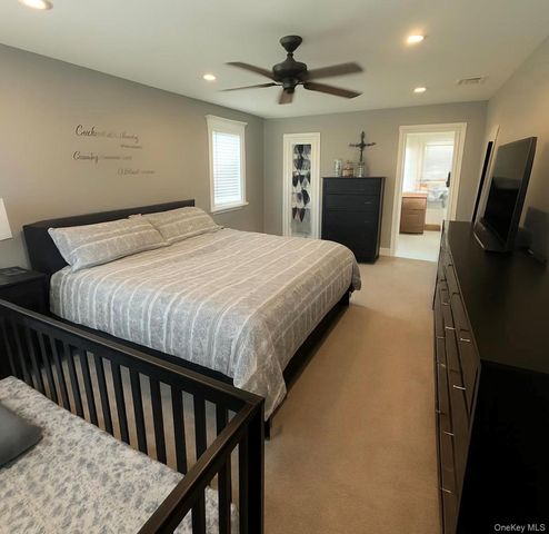 7 Carston Street W, Selden, NY 11784