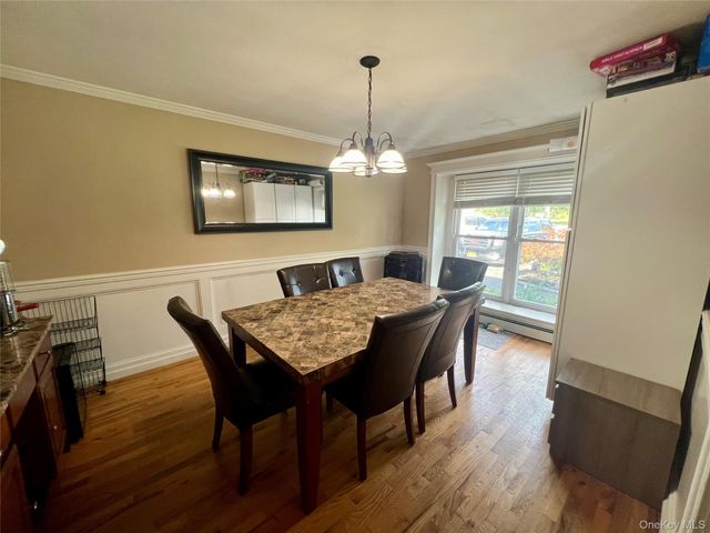 7 Carston Street W, Selden, NY 11784