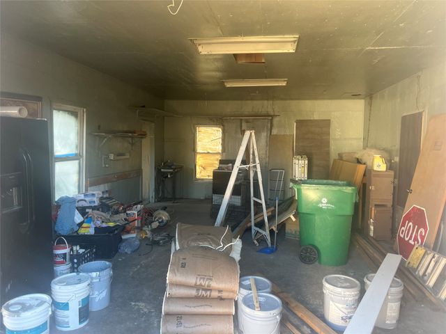 120 Mary Alice Drive, Valley Mills, TX 76689