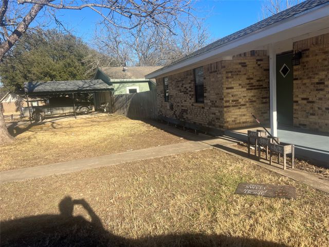 120 Mary Alice Drive, Valley Mills, TX 76689