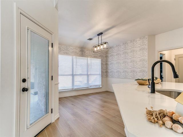 16523 Cobblestone Circle, Choctaw, OK 73020