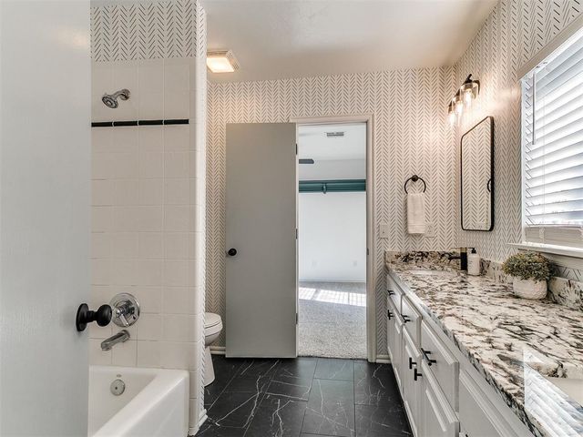 16523 Cobblestone Circle, Choctaw, OK 73020