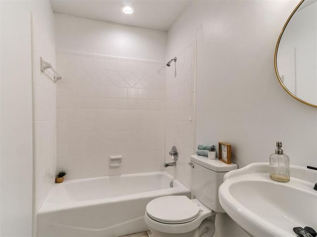 16523 Cobblestone Circle, Choctaw, OK 73020