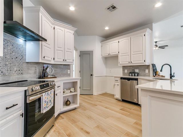 16523 Cobblestone Circle, Choctaw, OK 73020