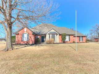 16523 Cobblestone Circle, Choctaw, OK 73020