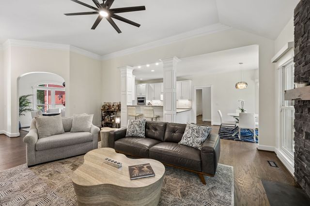5136 Ravens Gln, Nashville, TN 37211