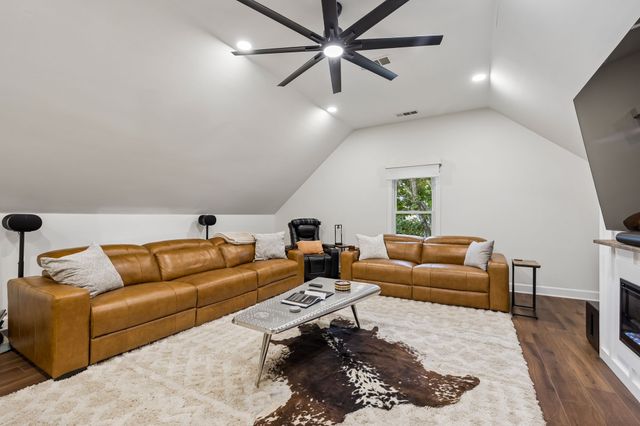 5136 Ravens Gln, Nashville, TN 37211