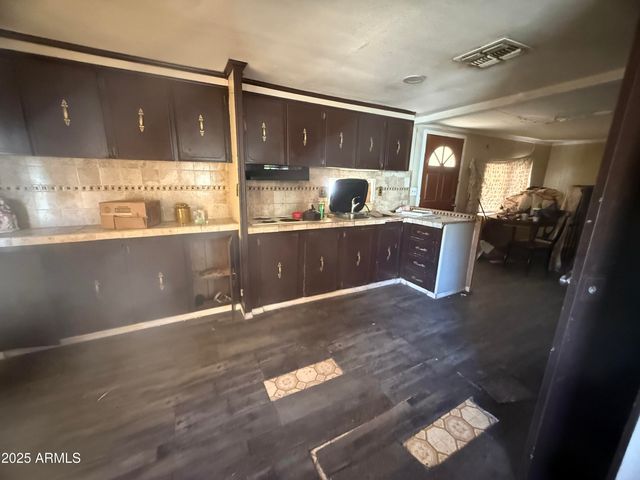 48 N STANSBERRY Avenue, Superior, AZ 85173