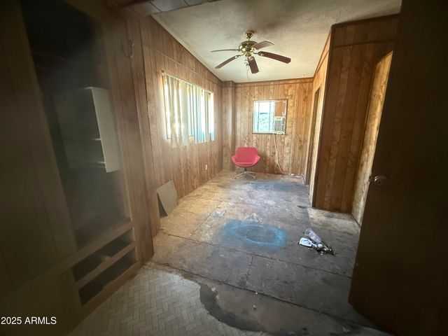 48 N STANSBERRY Avenue, Superior, AZ 85173