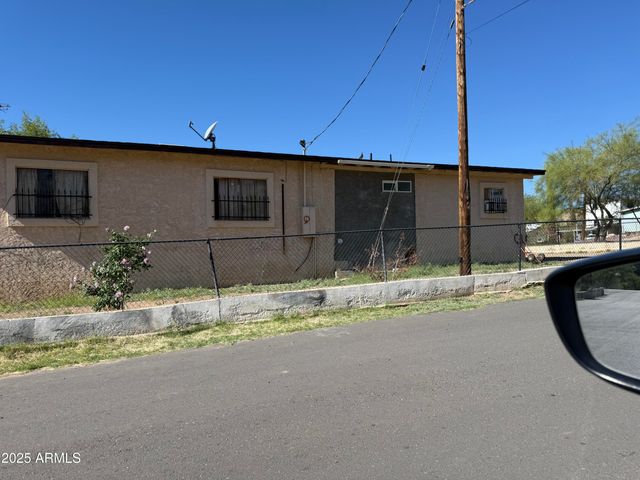 48 N STANSBERRY Avenue, Superior, AZ 85173