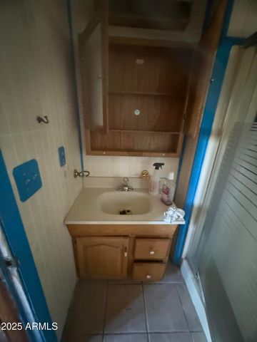 48 N STANSBERRY Avenue, Superior, AZ 85173