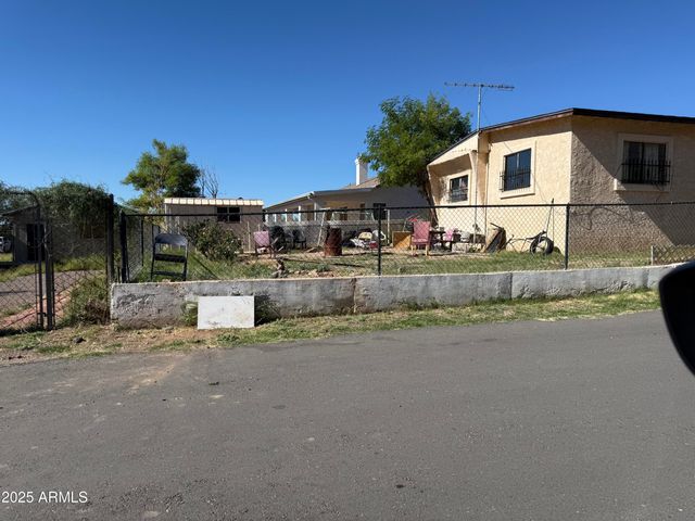 48 N STANSBERRY Avenue, Superior, AZ 85173