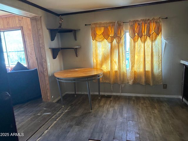 48 N STANSBERRY Avenue, Superior, AZ 85173