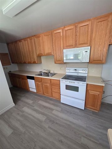 672 Linda Vista Drive, Pontiac, MI 48342