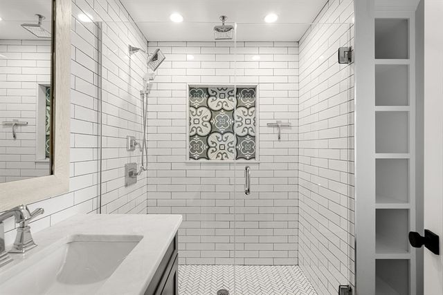 4 Crossman St 4, Boston, MA 02126