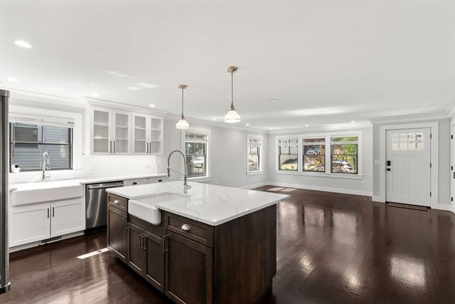 4 Crossman St 4, Boston, MA 02126