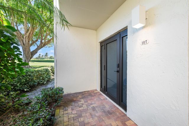 800 Greensward Court 107-I, Delray Beach, FL 33445