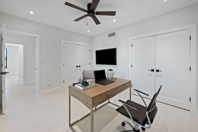 800 Greensward Court 107-I, Delray Beach, FL 33445