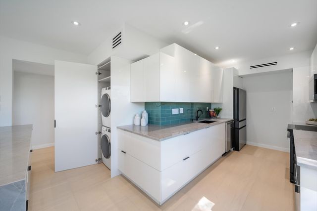 800 Greensward Court 107-I, Delray Beach, FL 33445