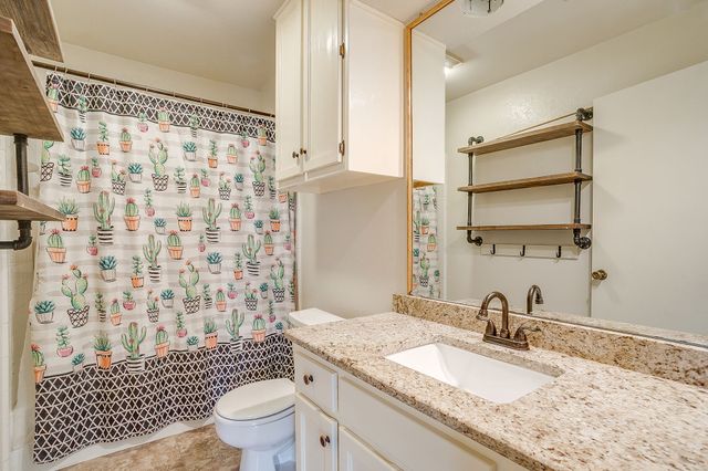 709 N Avenue B, Springtown, TX 76082