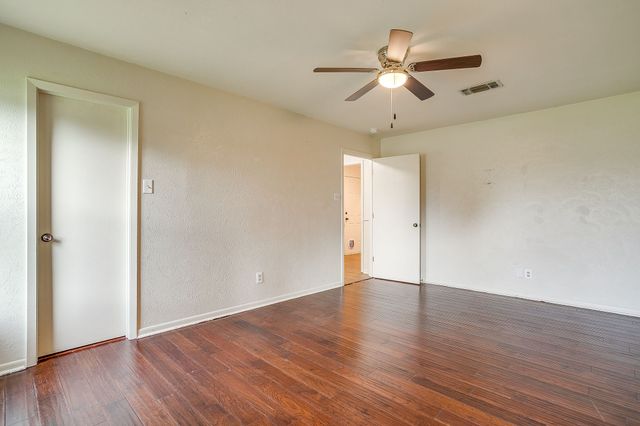 709 N Avenue B, Springtown, TX 76082