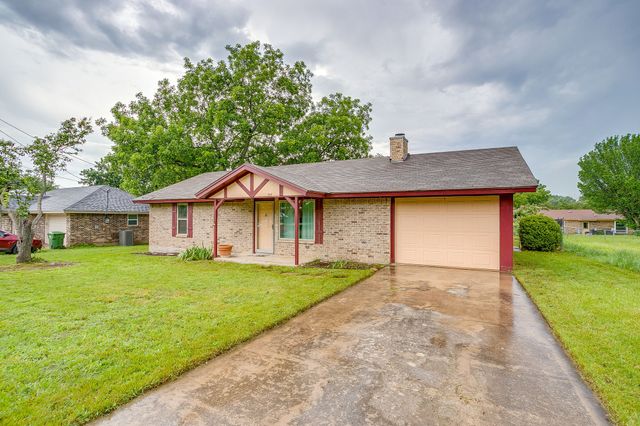 709 N Avenue B, Springtown, TX 76082
