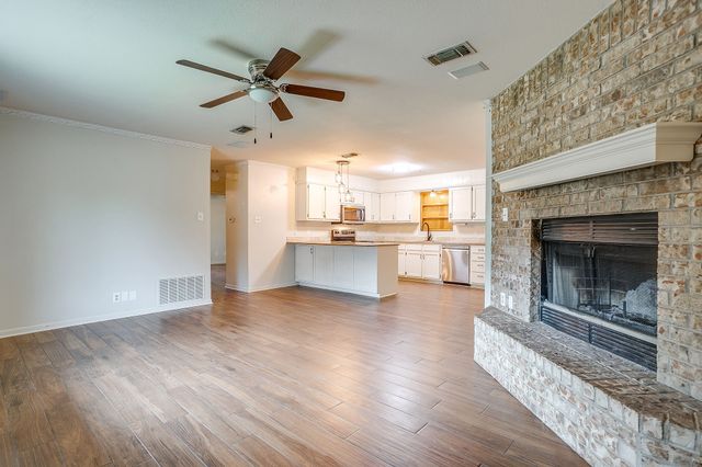 709 N Avenue B, Springtown, TX 76082
