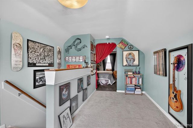 9923 Inkster Road, Livonia, MI 48150