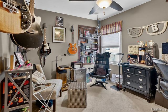 9923 Inkster Road, Livonia, MI 48150