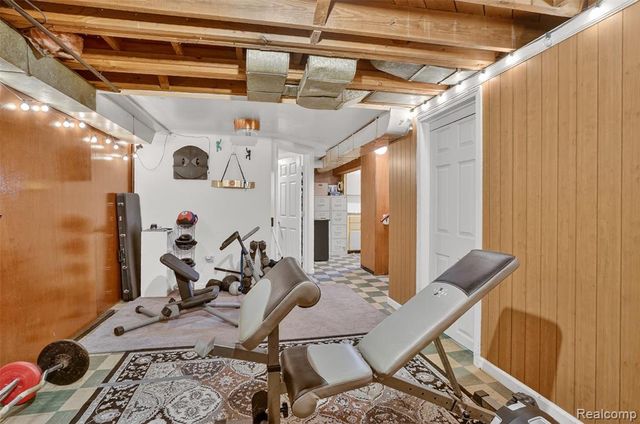 9923 Inkster Road, Livonia, MI 48150